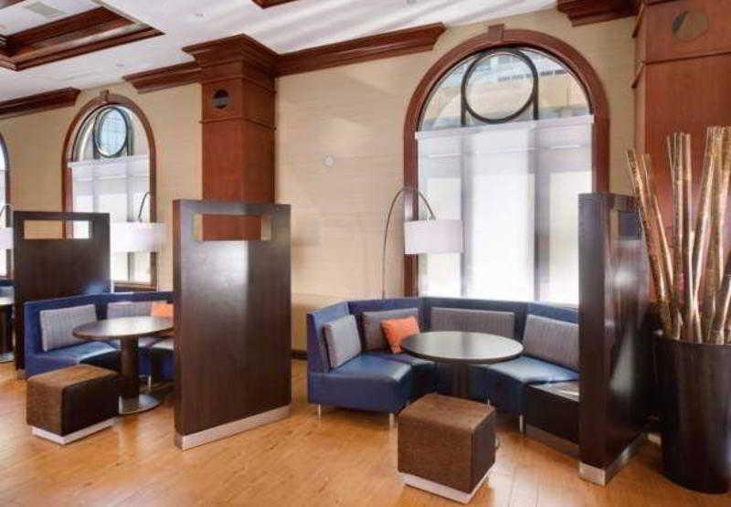 Courtyard By Marriott Norfolk Downtown Hotel Bagian luar foto
