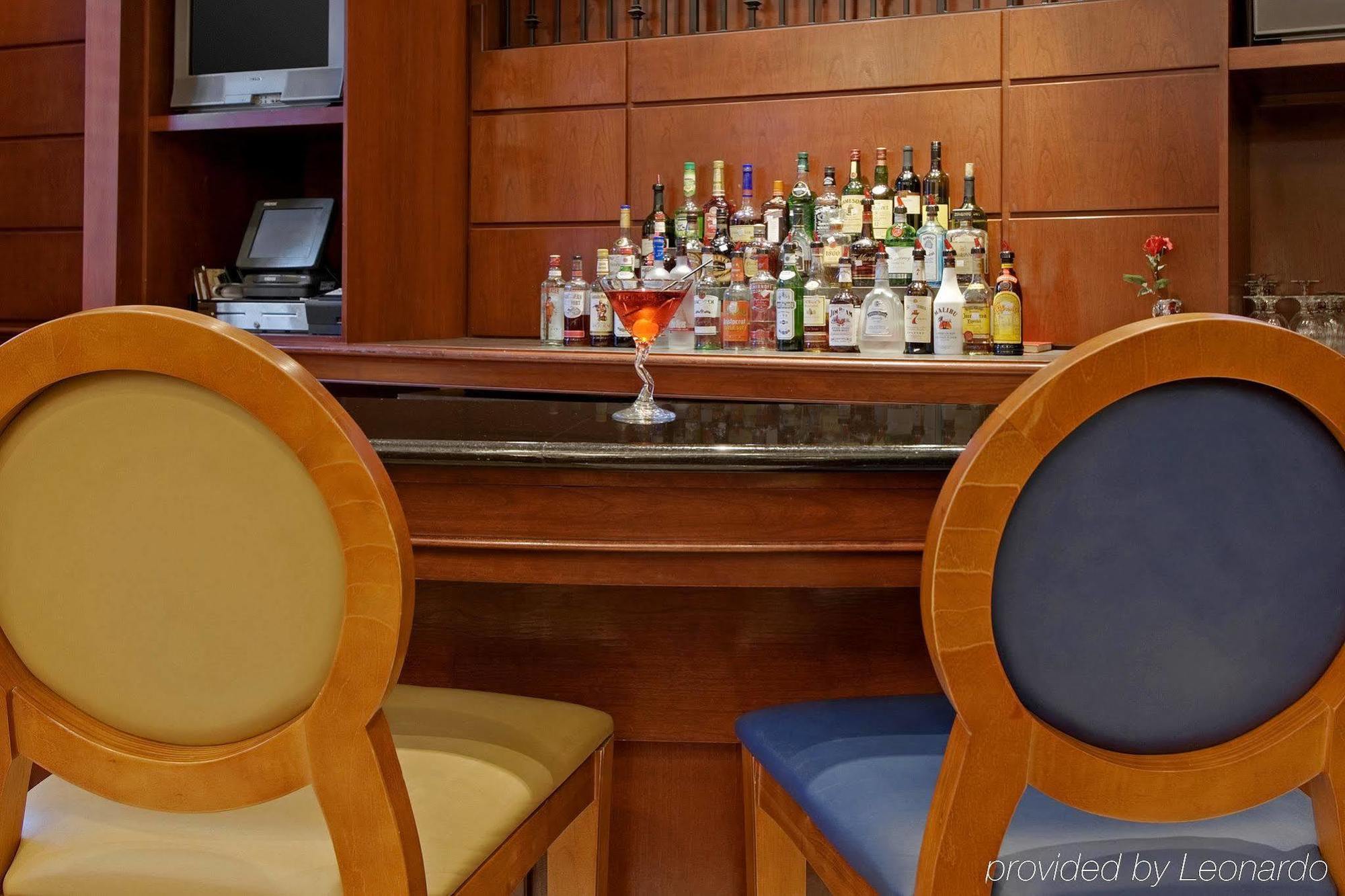 Courtyard By Marriott Norfolk Downtown Hotel Restoran foto