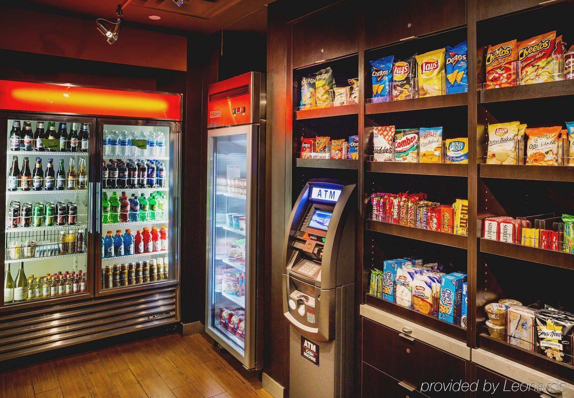 Courtyard By Marriott Norfolk Downtown Hotel Bagian luar foto