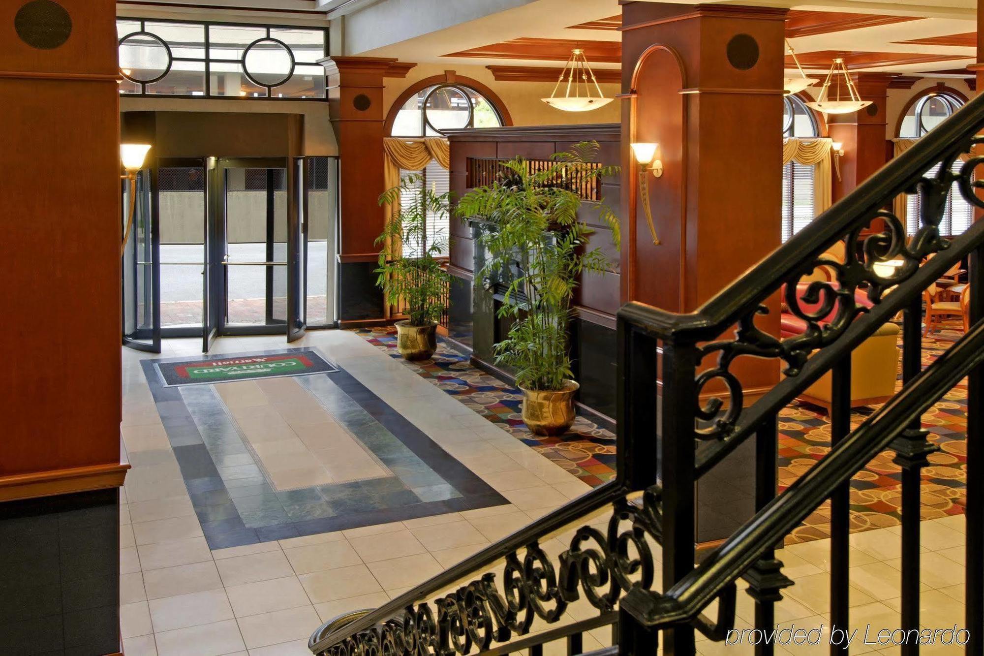 Courtyard By Marriott Norfolk Downtown Hotel Interior foto