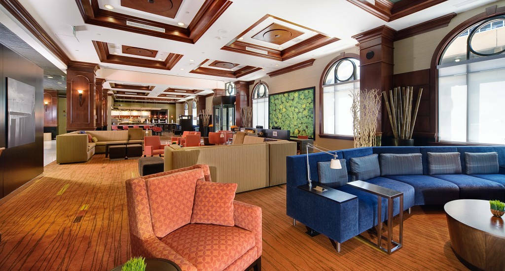Courtyard By Marriott Norfolk Downtown Hotel Bagian luar foto